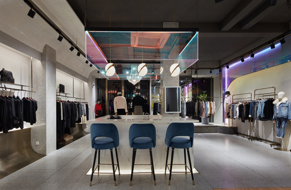 廣州展廳設計公司莆田左右高端女裝服裝店裝修設計