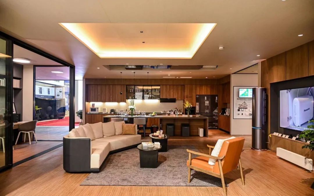 武漢展位設(shè)計(jì)搭建公司領(lǐng)你看最具有創(chuàng)意00家企業(yè)展臺(tái)的2023進(jìn)博會(huì)（松下展位）3